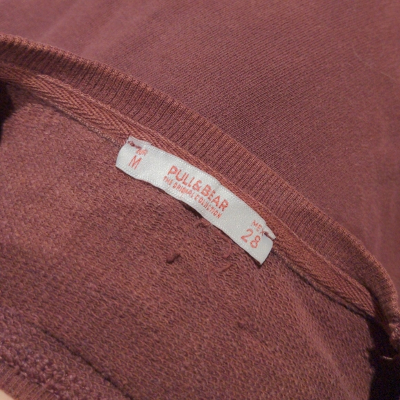 Sweatshirt with beautiful sleeve details - Picture 2 of 3